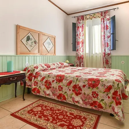 Gorgeous In * Paterno (Sicily)